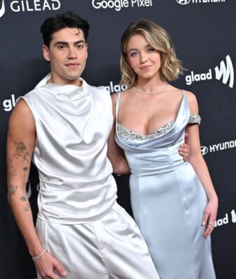 Сидни Суини