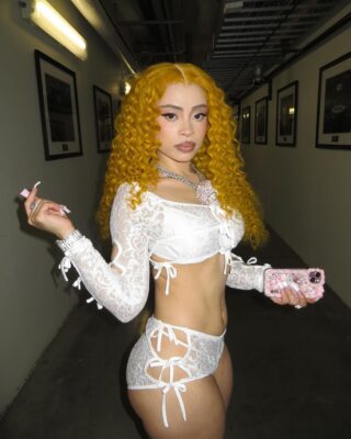 Айсис Гастон