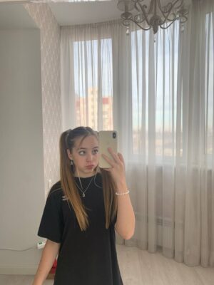 Ксюша Авдеева Из Шгш